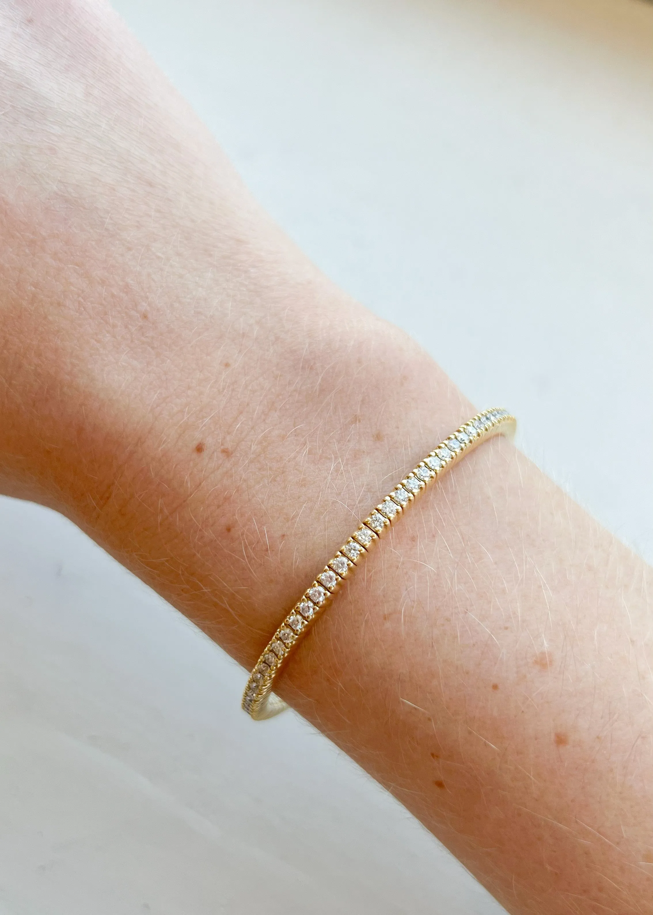 David Weisz 18k Yellow Gold Diamond Stretch Bracelet