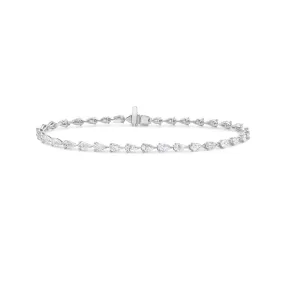 Pear Shape Diamond East-West Tennis Bracelet (4.17 ct.) in 18K Gold