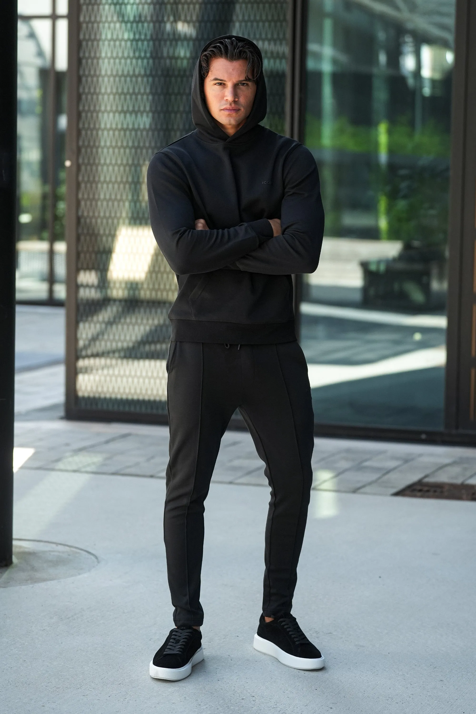 THE ATHLETIC JOGGER